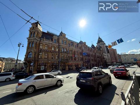 комерційна за адресою Басейна вул., 2А