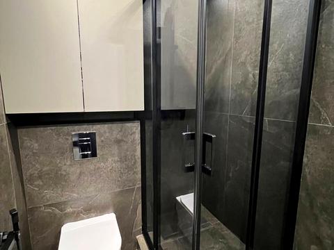 квартира за адресою Літературна вул., 10