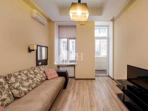 квартира за адресою Бульварно-Кудрявська вул. (Воровського), 8-Б