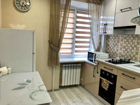 квартира за адресою Соборна вул. (50 років Жовтня), 3