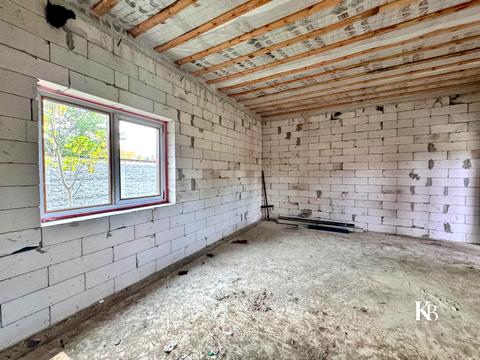 будинок за адресою смт. Обухівка, Чарівна