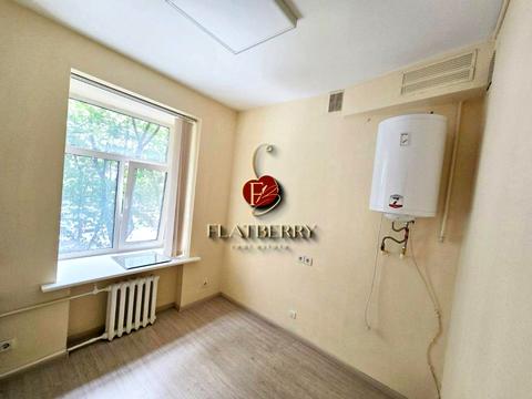 комерційна за адресою Кловський узвіз, 14/24