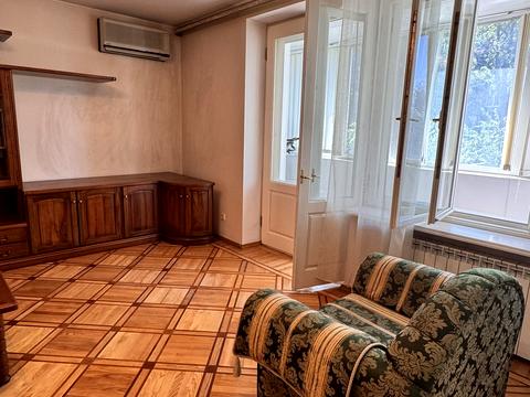 квартира за адресою Крутогірний, 9