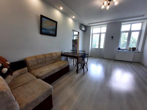 квартира за адресою Пастера вул., 44