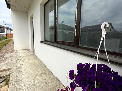 будинок за адресою Басейна