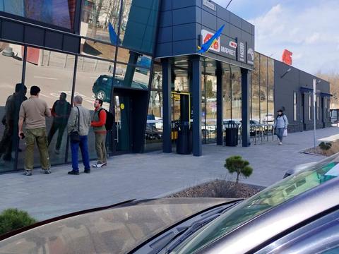 комерційна за адресою Житецького вул., 2