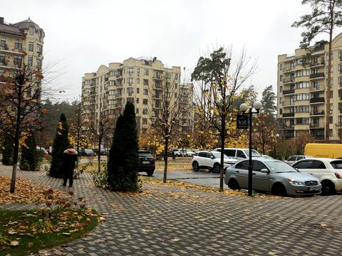 коммерческая по адресу вул. Мрії, 3б