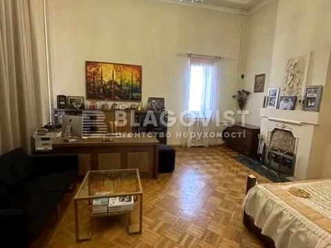 будинок за адресою Богдана Хмельницького вул.