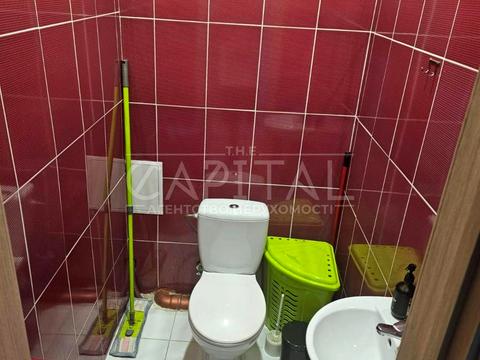 комерційна за адресою Кожум'яцька вул., 1