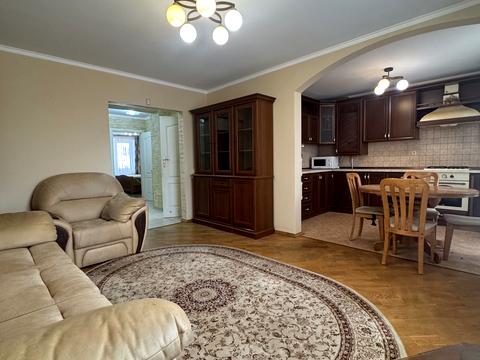 квартира за адресою Симиренків вул., 5
