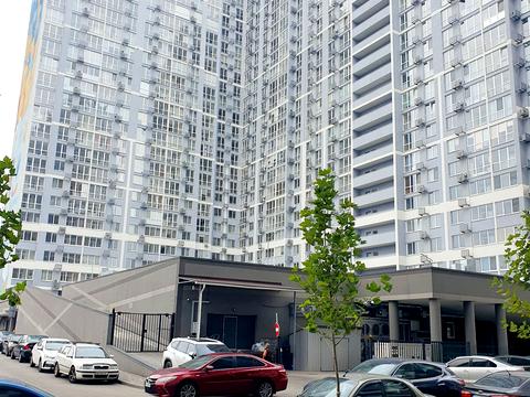 квартира по адресу Ревуцкого ул., 40-Б