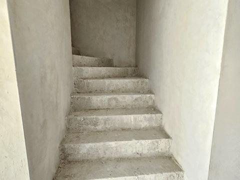 будинок за адресою Місячна вул.