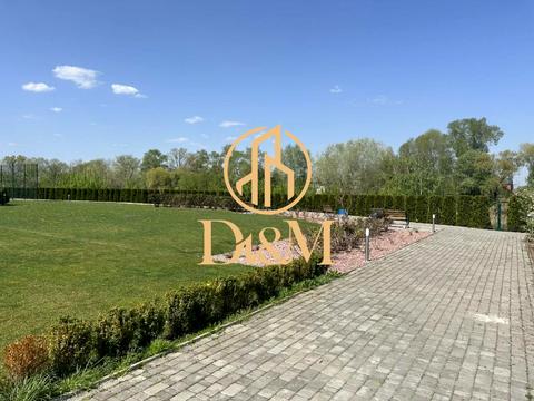 будинок за адресою Центральна вул.