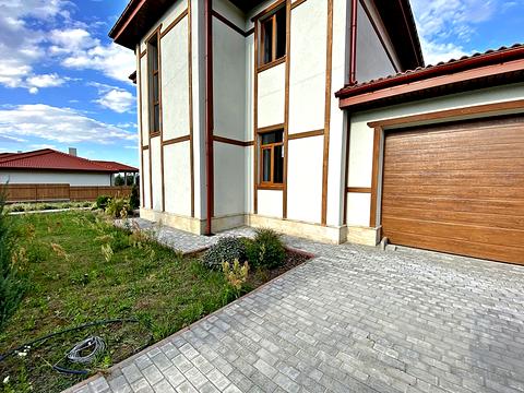 будинок за адресою лисенка