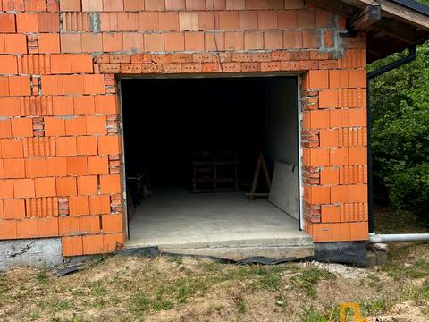 будинок за адресою Середнянська