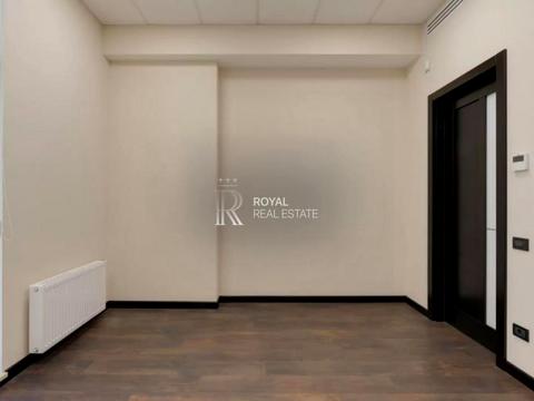 комерційна за адресою Івана Франка вул., 1