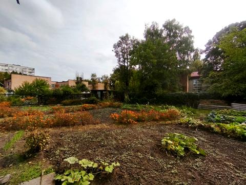 будинок за адресою Народного Руху вул. (Ціолковського), 8