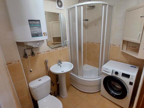 квартира за адресою Шнеєрсона вул., 4