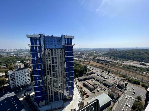 комерційна за адресою Михайла Бойчука вул. (Кіквідзе), 41-Б