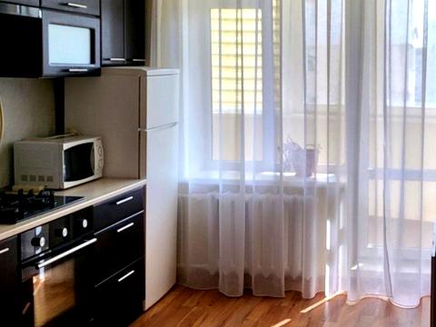 квартира за адресою Тополиная, 30