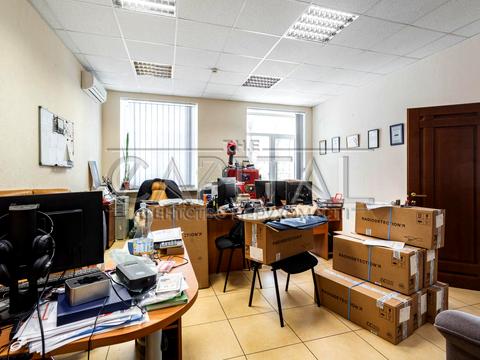 комерційна за адресою Дегтярівська вул., 45