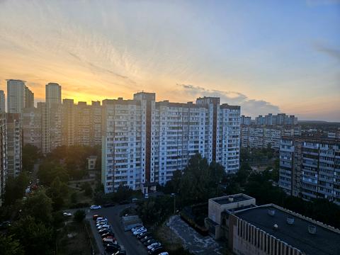 квартира за адресою Червоної Калини просп. (Володимира Маяковського), 5