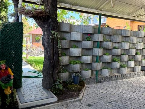 комерційна за адресою Захисників України вул. (Льотчиків-Визволителів), 62