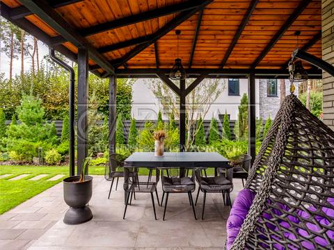 дом по адресу с. Гнедин, Центральная ул.