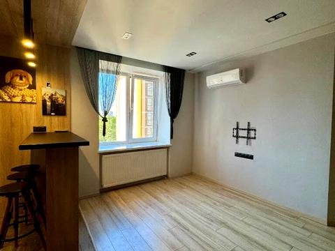 квартира за адресою Високовольтна вул., 14