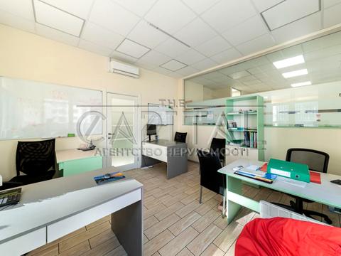 коммерческая по адресу Андрея Верхогляда ул. (Михайла Драгомирова), 15