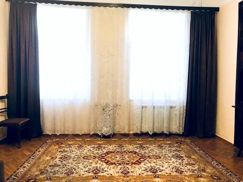 квартира за адресою Віри Холодної пл., 1