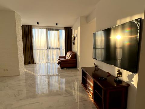 квартира за адресою Андрія Верхогляда вул. (Михайла Драгомирова), 14-А