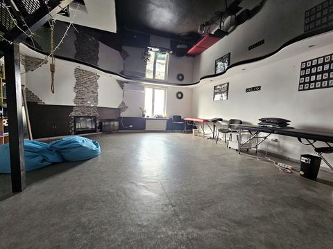 коммерческая по адресу Староказацкая ул. (Комсомольская), 38