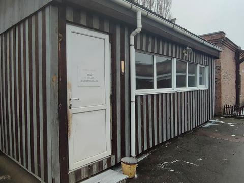 комерційна за адресою Степана Бандери вул. (Попова), 3