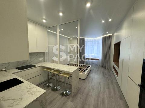 квартира за адресою Андрія Верхогляда вул. (Михайла Драгомирова), 14-А