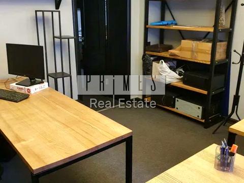 комерційна за адресою Інститутська вул., 22/7