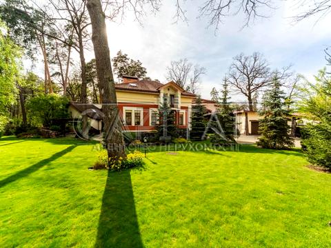 будинок за адресою Курортна вул., 9