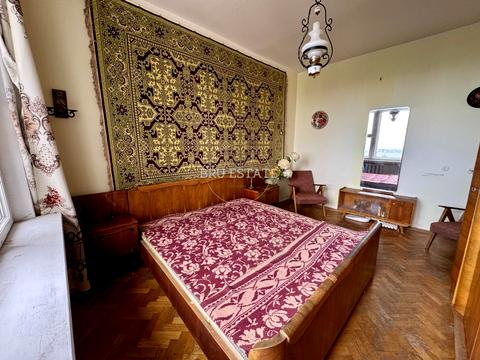 квартира за адресою Михайла Омеляновича-Павленка вул. (Суворова), 13