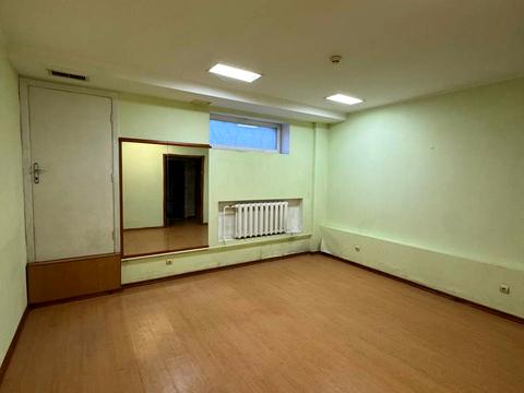 комерційна за адресою Семінарська вул., 15а