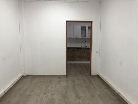 комерційна за адресою Болсуновська, 8