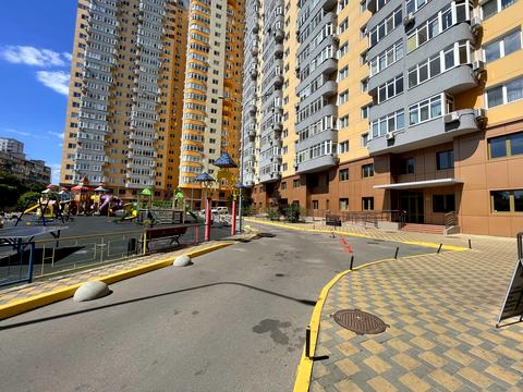 квартира за адресою Юрія Кондратюка вул., 3