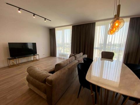 квартира за адресою Причальна вул., 14