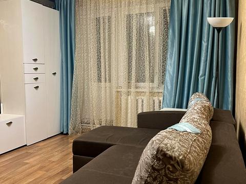 квартира за адресою Володимира Момота вул., 42