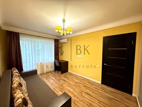 квартира за адресою Київ, Чорних Запорожців вул. (Петра Запорожця), 8-Б