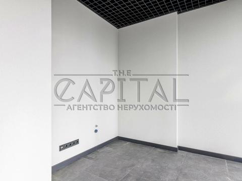 комерційна за адресою Степана Бандери просп. (Московський), 11