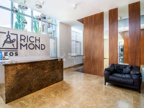 комерційна за адресою Джона Маккейна вул. (Івана Кудрі), 26