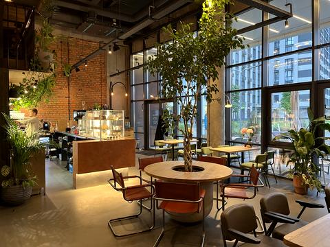 коммерческая по адресу Всеволода Змеенко ул., 21а