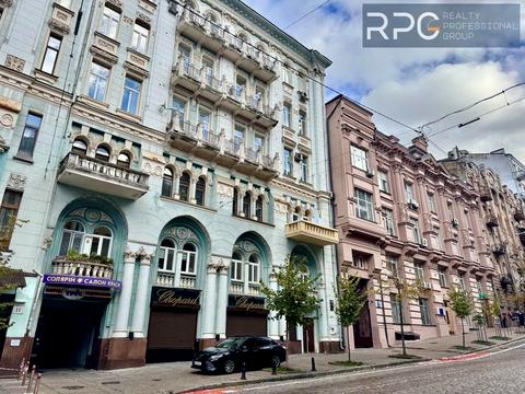 комерційна за адресою Архітектора Городецького вул., 11-Б