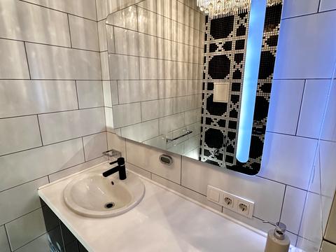 квартира за адресою Йорданська вул. (Лайоша Гавро), 1