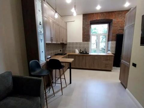 квартира за адресою Олени Степанівни вул. (Ленінградська), 1